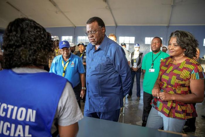 Namibia President Hage Geingob (C) admits to breaching his own lockdown rules