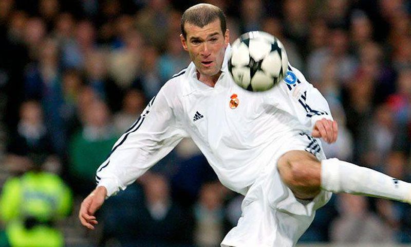 Zidane scores against Leverkusen
