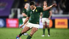 South Africa's Handre Pollard reportedly earns 1.06 million euros a season at Montpellier