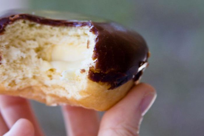 Dr. Pimple Popper Squeezes a 'Boston Creme' Cyst