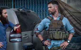 'Extraction' Director on Chris Hemsworth's Stunts