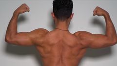 This Guy Did More Than 5,000 Pullups in 30 Days