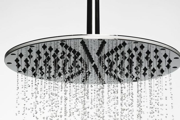 10 Masturbation Moves to Try In the Shower