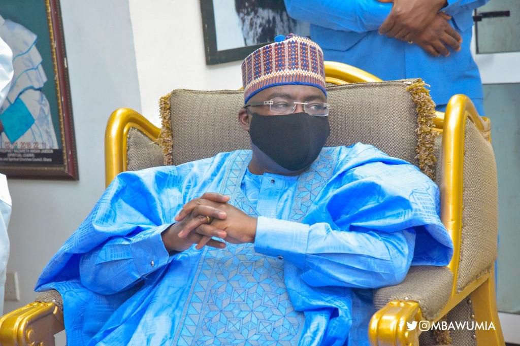 Dr. Mahamudu Bawumia pays courtesy call on National Chief Imam