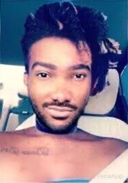 look as a woman according to Face App