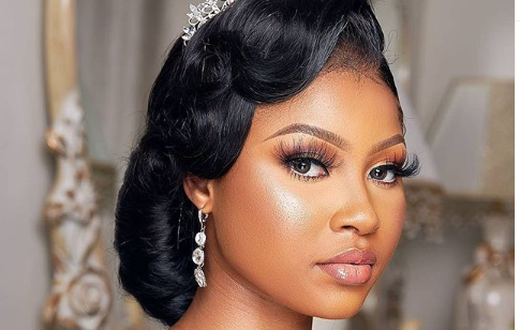 5 things that should influence your choice of hairstyle and makeup on your big day