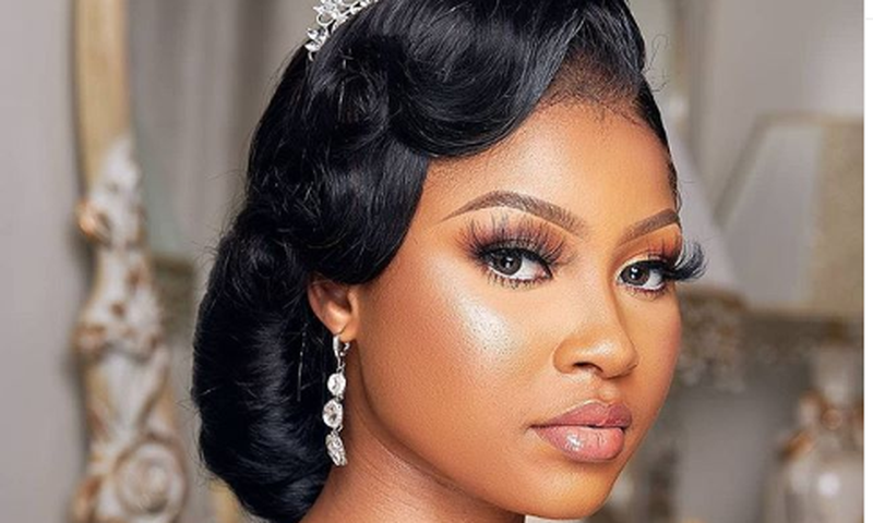5 things that should influence your choice of hairstyle and makeup on your big day