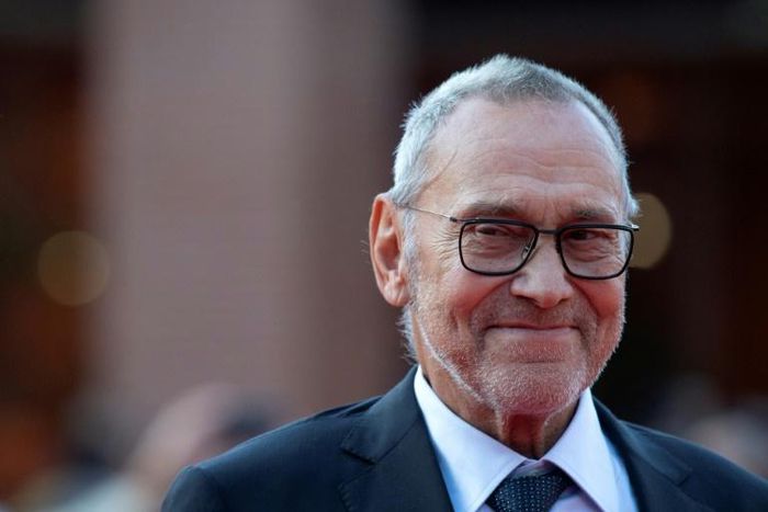 Russian director Andrei Konchalovsky is urging his fans to make short videos for a project he has called 'Quarantine Russian Style'