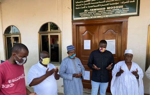 Dumelo donates to mosques