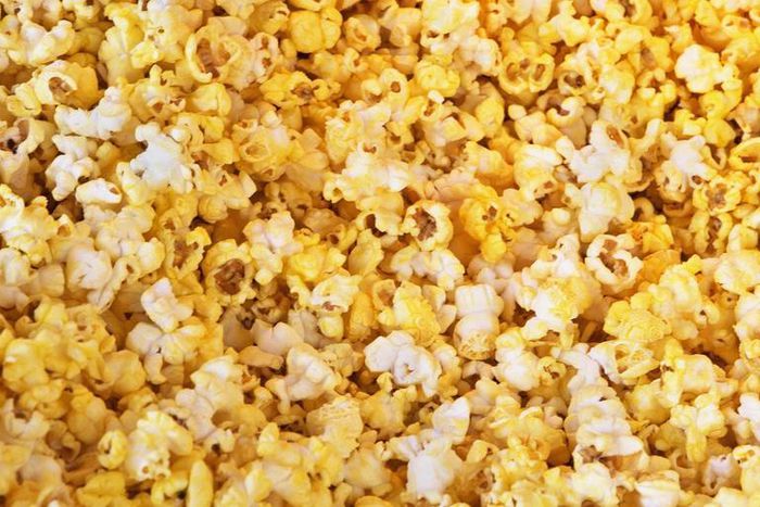 Dr. Pimple Popper Pops 'Movie Theater Butter' Cyst