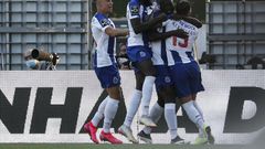 Pereira (2ndR) scored the goal which helped Porto secure the Portuguese title