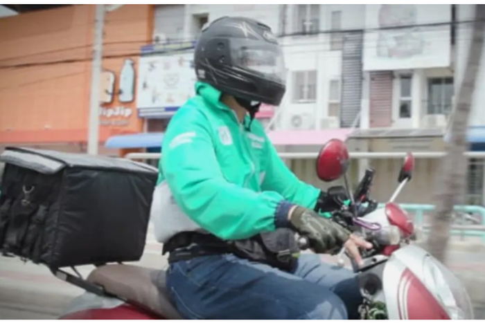 Pilot turns motorbike food delivery man as planes can’t fly due to COVID-19