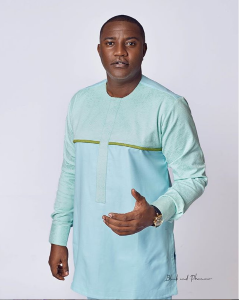 John Dumelo