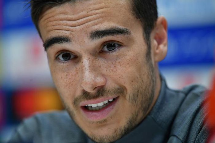 Tottenham midfielder Harry Winks does not want to play behind closed doors