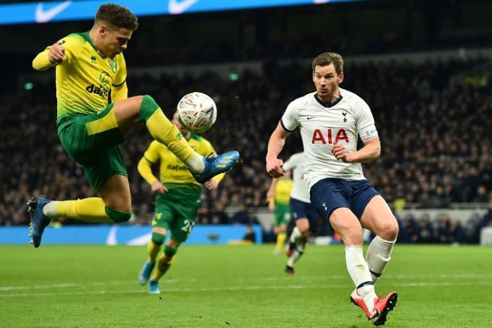 Norwich's sporting director says Championship clubs should not be promoted if their season cannot finish