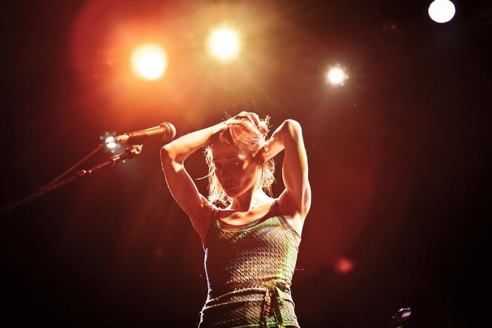 Fiona Apple Is Back and Unbound: Let's Discuss