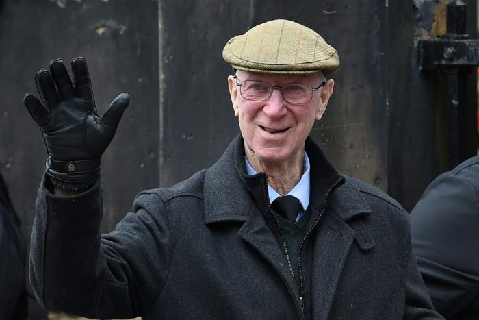 Jack Charlton 1966 World Cup winning defender with England and a cult hero in Ireland for his success as national team manager has died aged 8 85