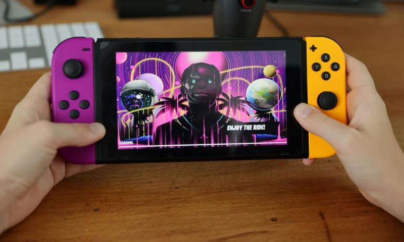 One Japanese teen is prepared to fight for his right to game, crowdsourcing for a lawsuit against government guidelines on children's gaming