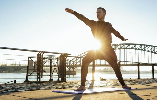 Here's What 30 Days of Yoga Did to This Guy's Body
