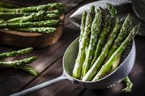 The 11 Best Keto-Friendly Vegetables That Are Low in Carbs and Won't Knock You Out of Ketosis