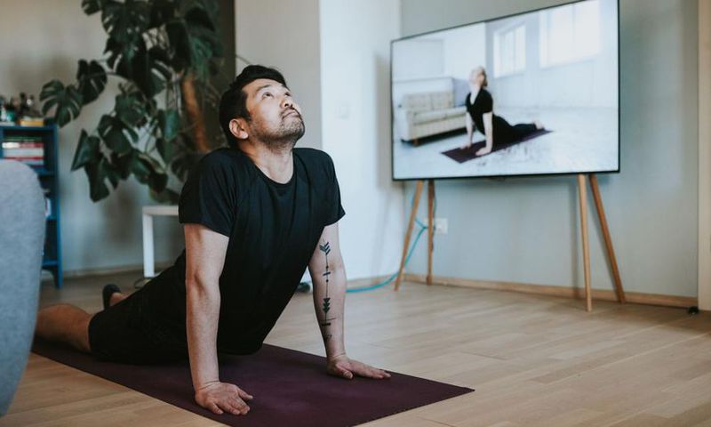 How Men Can Start Doing Yoga