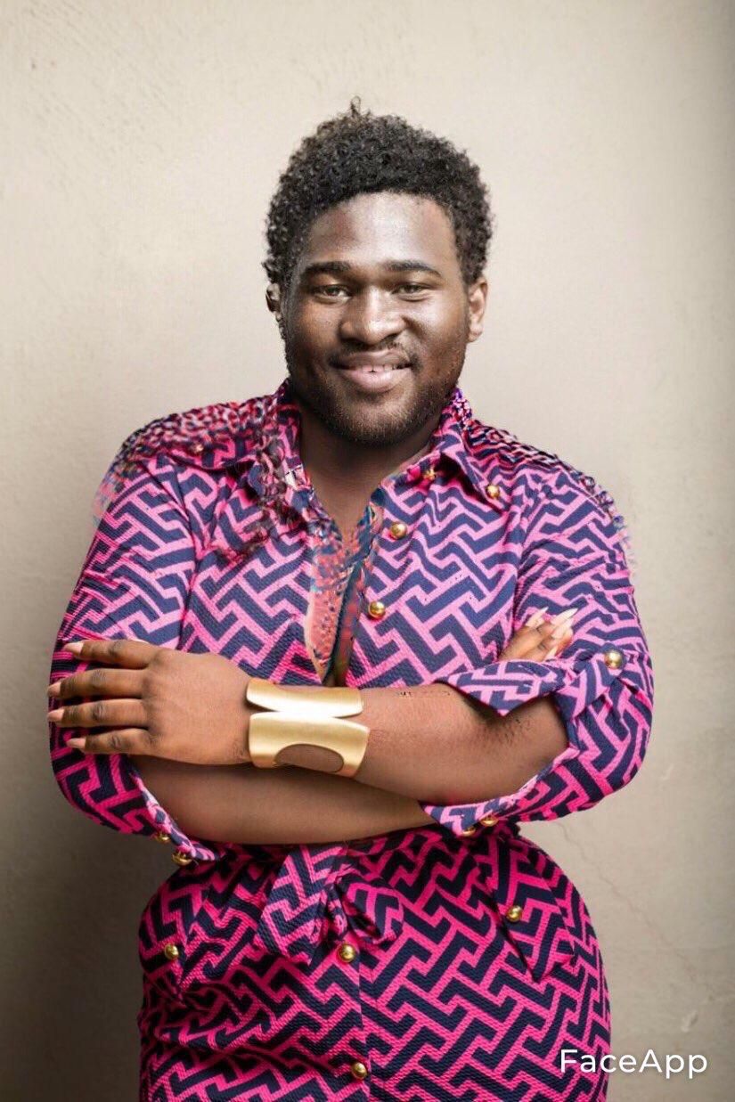 look as a woman according to Face App