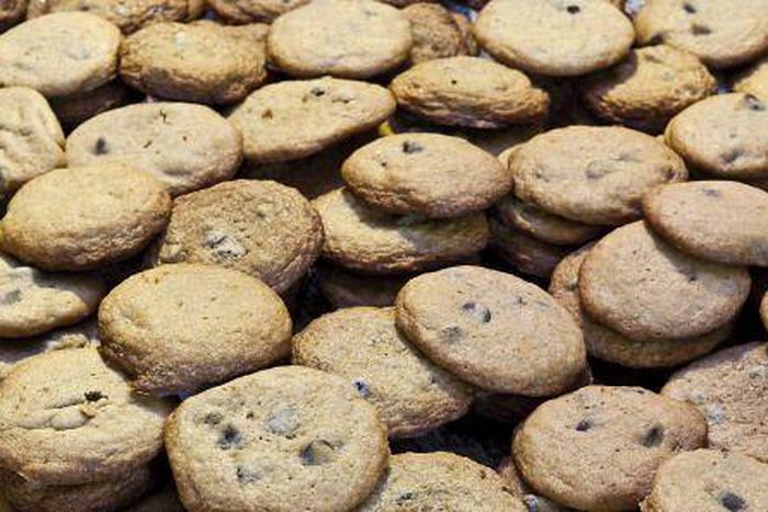 Dr. Pimple Popper Pops a 'Chocolate Chip' Pore