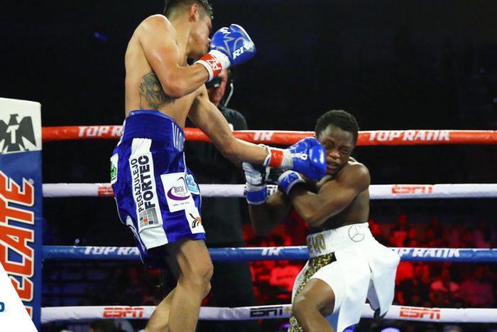 Isaac-Dogboe beaten by Navarette