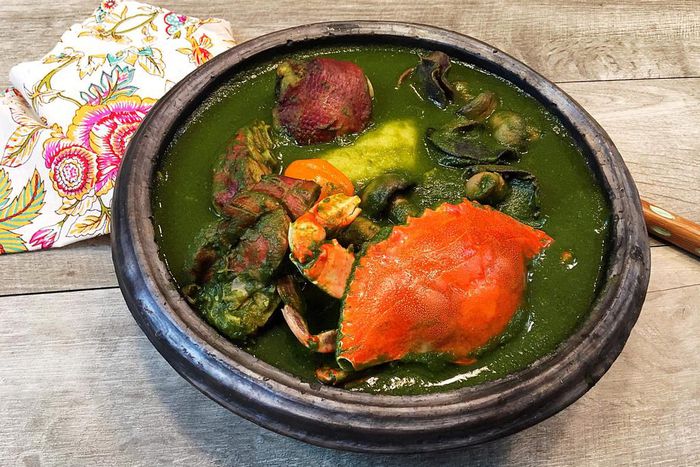 How to make Ebunuebunu (Cocoyam leaves soup)