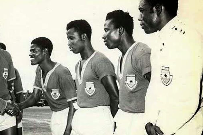 Dr Kwame Nkrumah exchaning pleasantries with the Black Stars of 1963