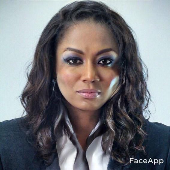 look as a woman according to Face App