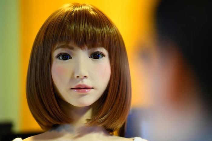 This Robot Is the Lead Actress in a Sci-Fi Film