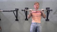 A Pro Climber Took on the USMC Fitness Test
