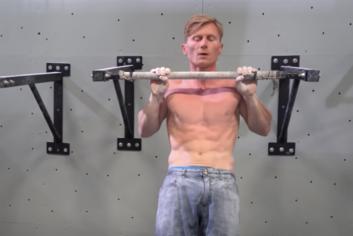 A Pro Climber Took on the USMC Fitness Test