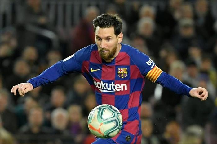 Lionel Messi's Barcelona lead La Liga by two points with 11 rounds of the seasons to go