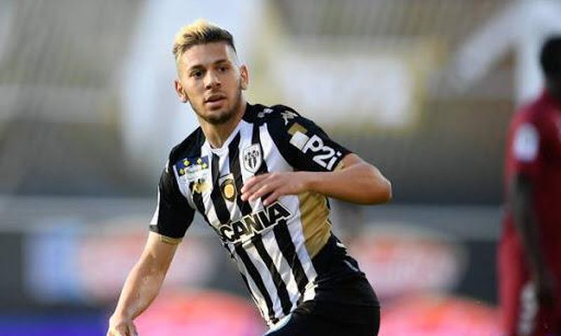 Algerian striker arrested in France for masturbating in public