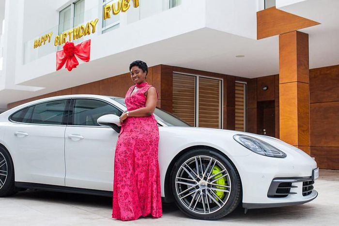 Cheddar surprises his wife with mansion and plush car