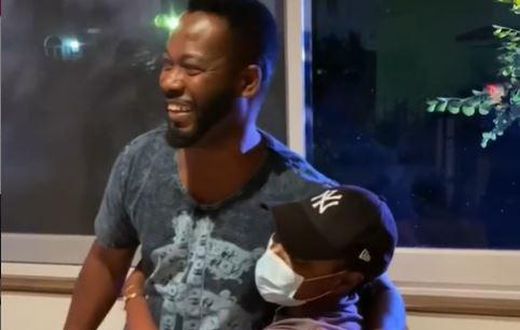 Yvonne Nelson goes down on her knees to kiss Adjetey Anang’s legs