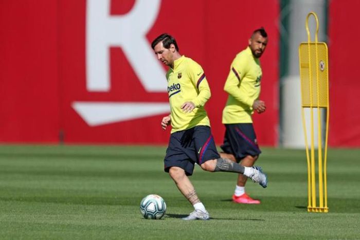 Lionel Messi was back training on the pitch Saturday after missing recent sessions