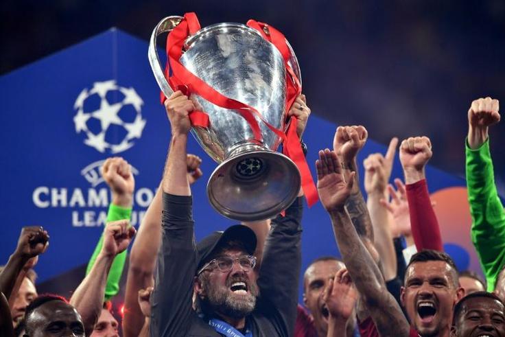 Jurgen Klopp lifts the Champions League trophy