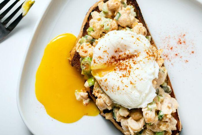 Dr. Pimple Popper Popped a 'Poached Egg' Cyst