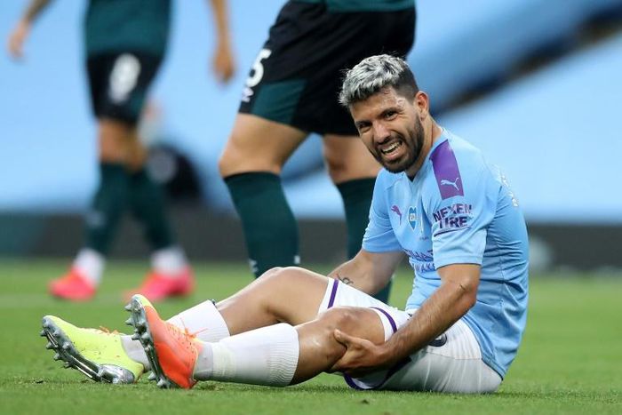 Manchester City striker Sergio Aguero suffered a knee injury against Burnley