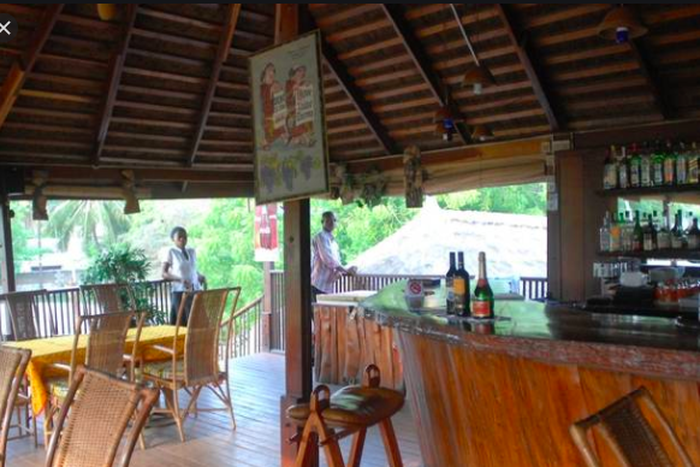 Tourism Ministry reverses regulator’s directive for bars, restaurants to open