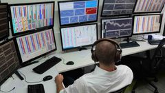 How to pass a prop trading challenge in 30 days