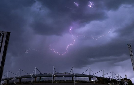Lightening via Getty Images