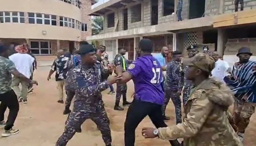 Hawa Koomson attacked by thugs as chaos erupts in Ablekuma North (video)