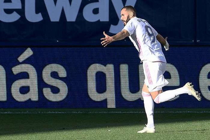 Karim Benzema bagged the second as Real Madrid took top spot in La Liga