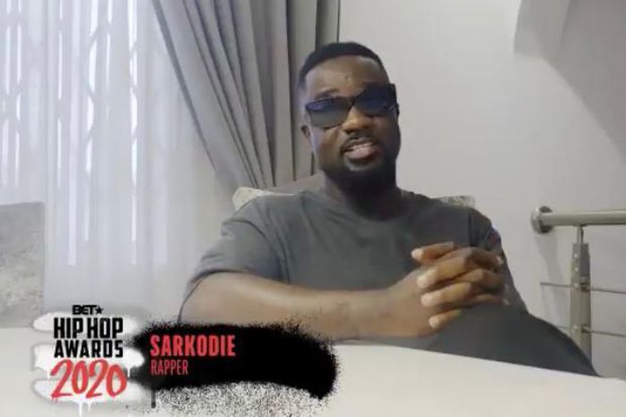 Sarkodie presents award at 2020 Hip Hop awards (WATCH)