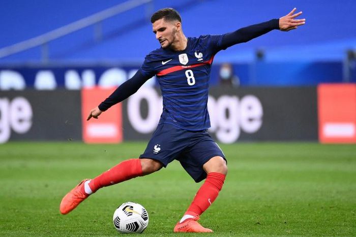 Lyon's Houssem Aouar has replaced injured Real Betis midfielder Nabil Fekir in the France squad for Nations League matches against Portugal and Sweden
