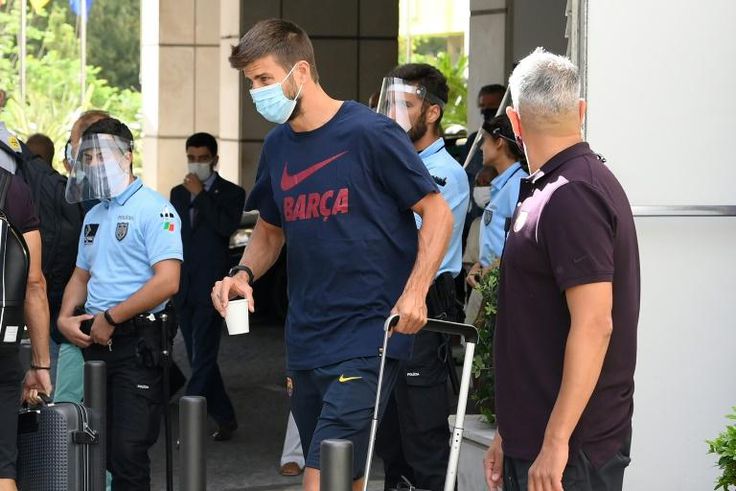 Gerard Pique's Barcelona left Lisbon on Saturday
